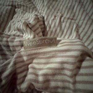 WeeSprout nursing cover